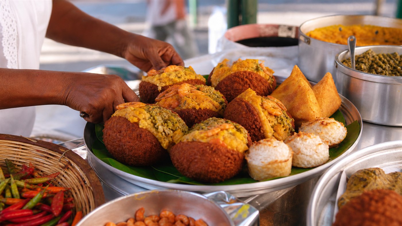 Acarajé preparado por comércio local